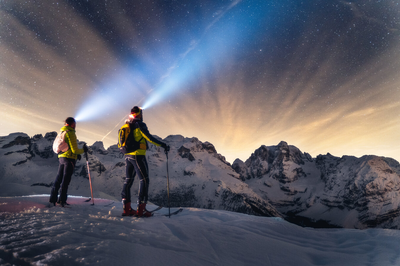 Skitouregehen Bei Nacht