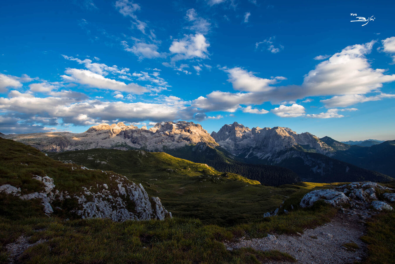 Trekking In Den Brenta Dolomites