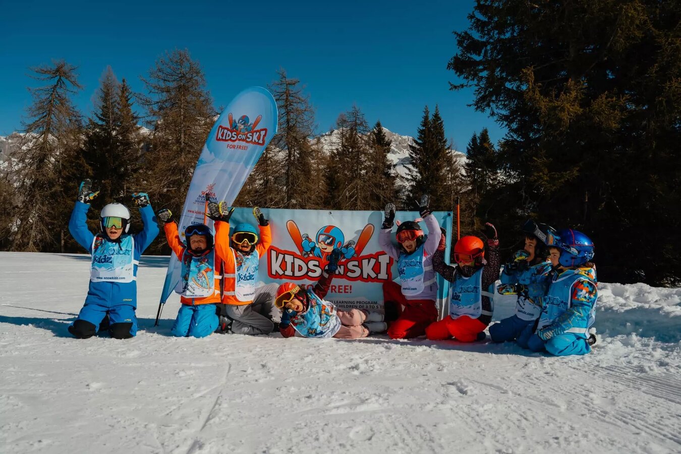 Kids on ski