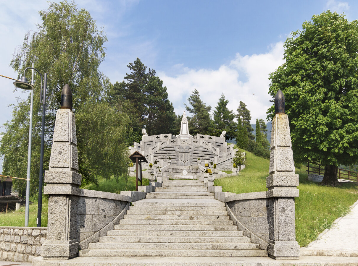 Österreichisch Ungarischer Monumentaler Friedhof Bondo