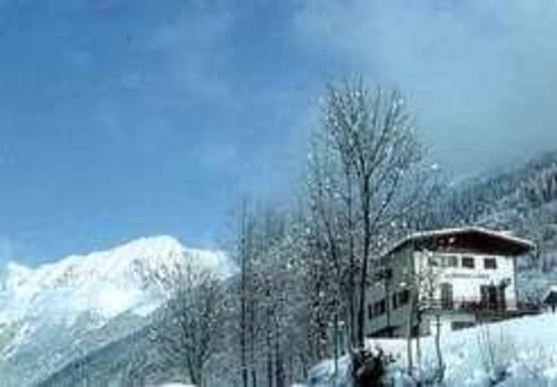 ALBERGO LIMES