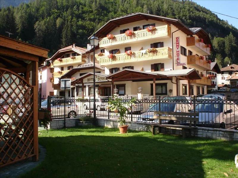 foto hotel denny