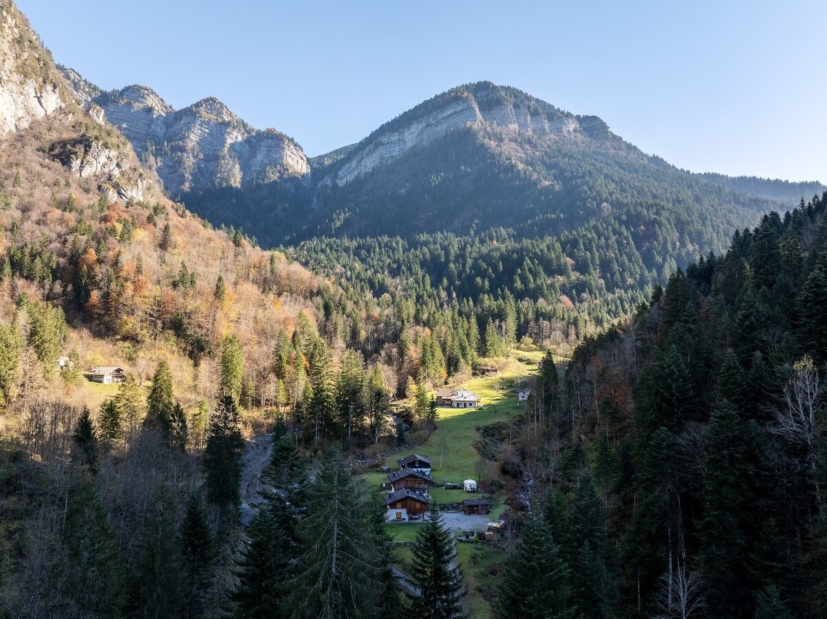 Lorina Valley - The Way of the Valleys