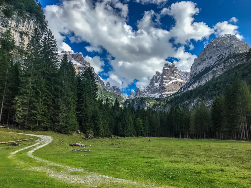 Malga Brenta Bassa, Dolomiti di Brenta