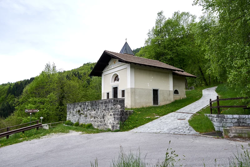 Chiesetta di San Valentino a Javrè