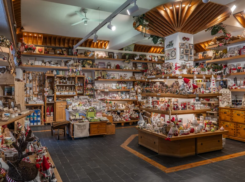 La bottega di Cesare Maestri