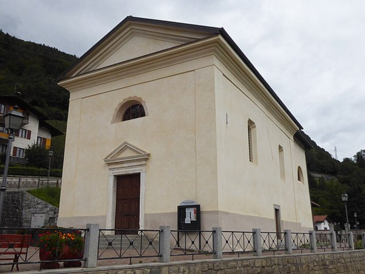 Chiesa Di Sant’Andrea A Breguzzo